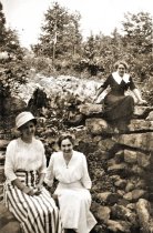Three women sightseeing